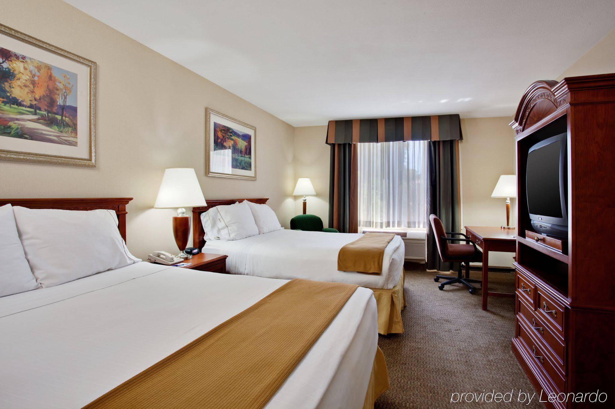 Best Western Valencia/Six Flags Inn & Suites Санта-Кларіта Екстер'єр фото
