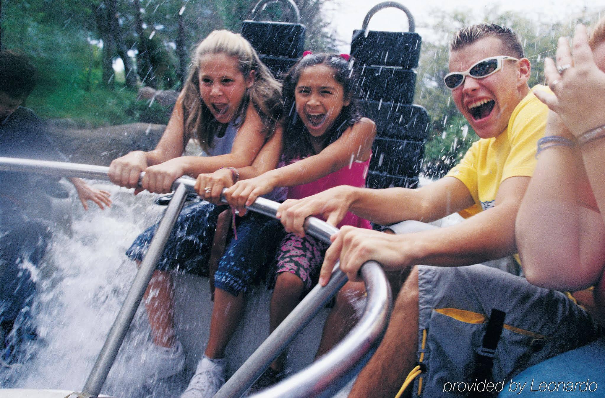 Best Western Valencia/Six Flags Inn & Suites Санта-Кларіта Екстер'єр фото