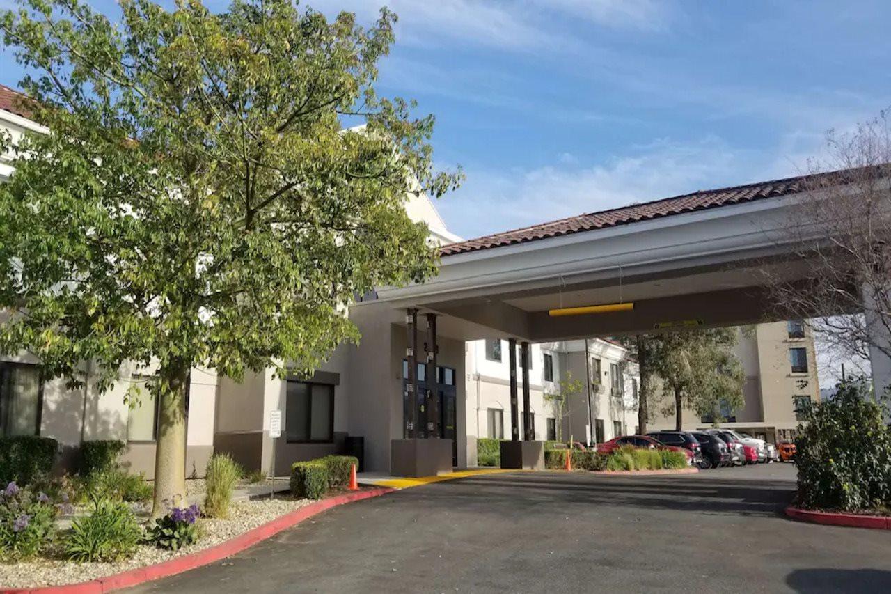 Best Western Valencia/Six Flags Inn & Suites Санта-Кларіта Екстер'єр фото