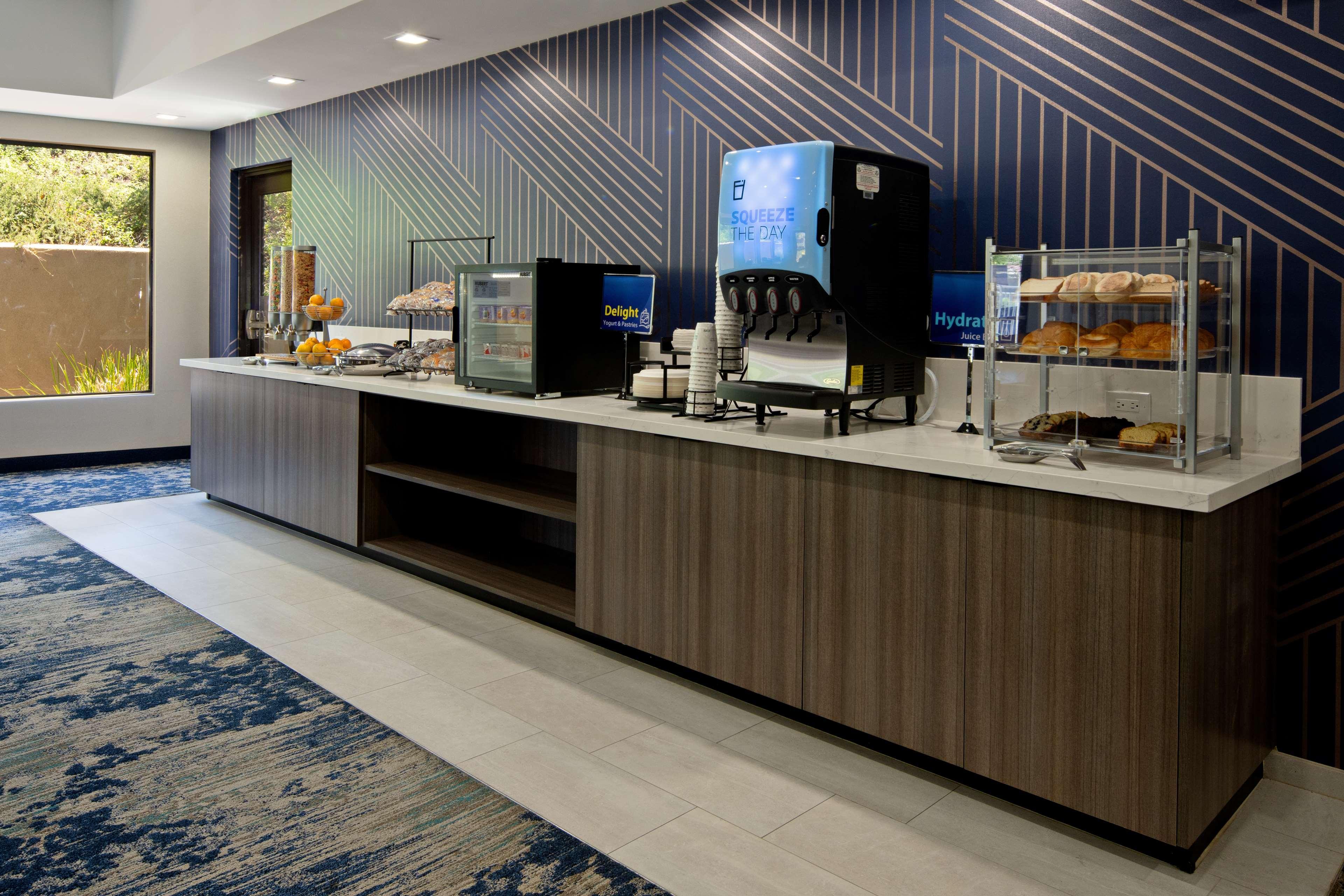 Best Western Valencia/Six Flags Inn & Suites Санта-Кларіта Екстер'єр фото
